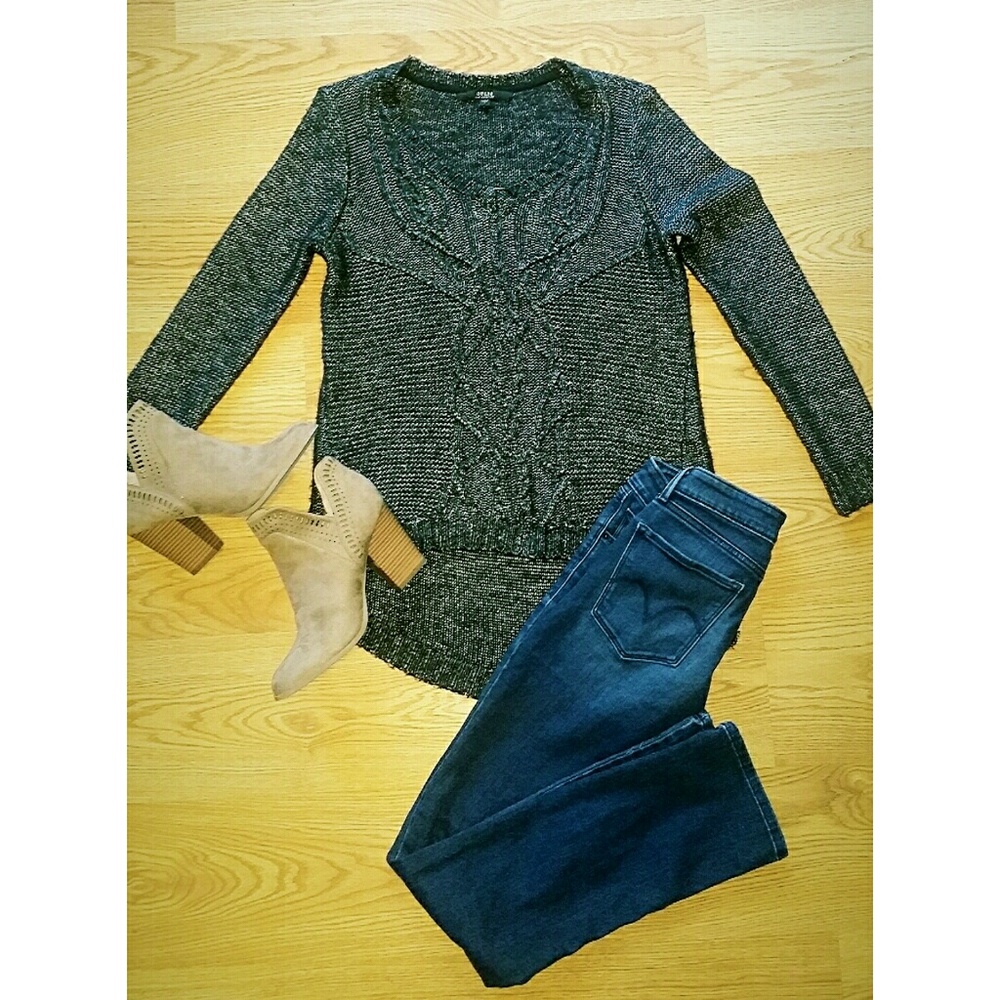 SWEATER !!